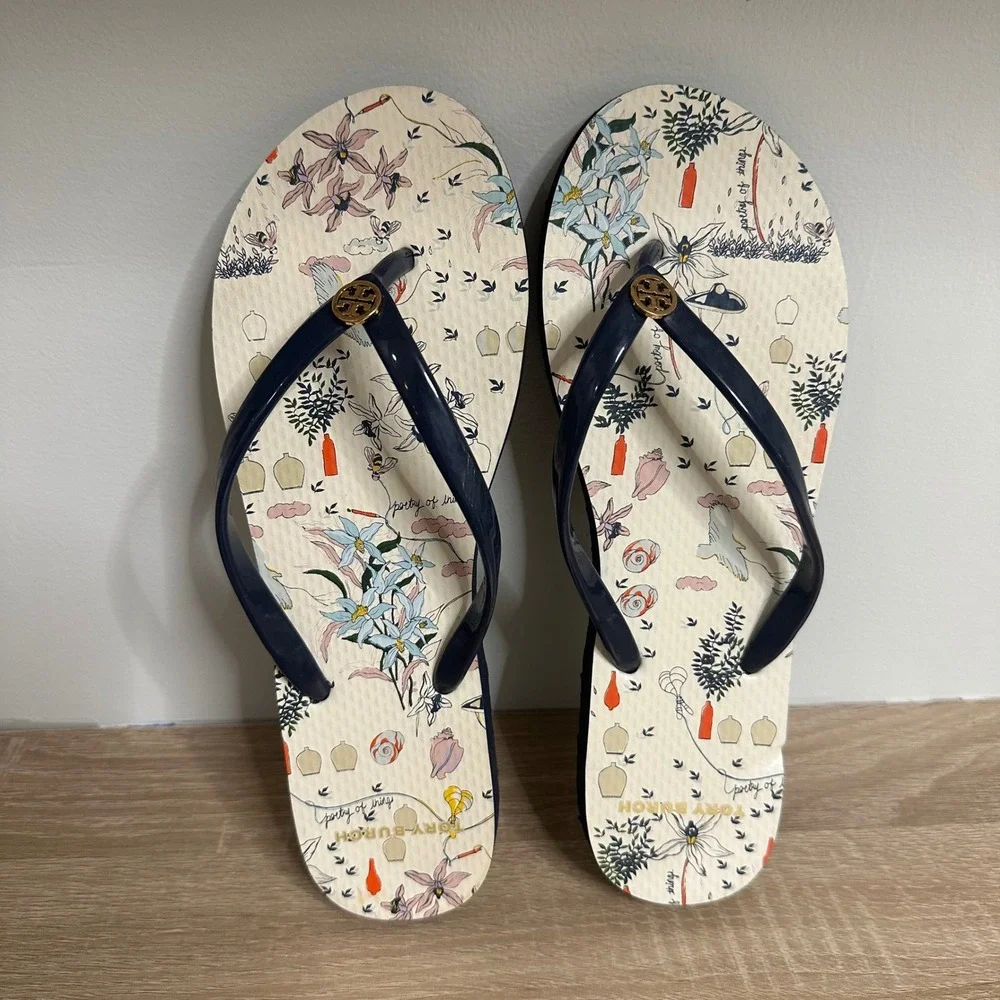 Tory Burch Flip Flops Women US 9 Poetry of Things Floral Logo Thong Sandals NWOT